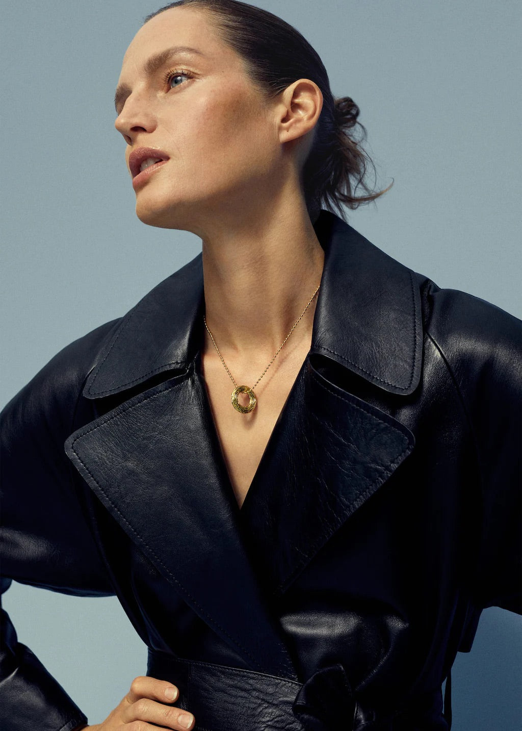 Geometric pendant necklace