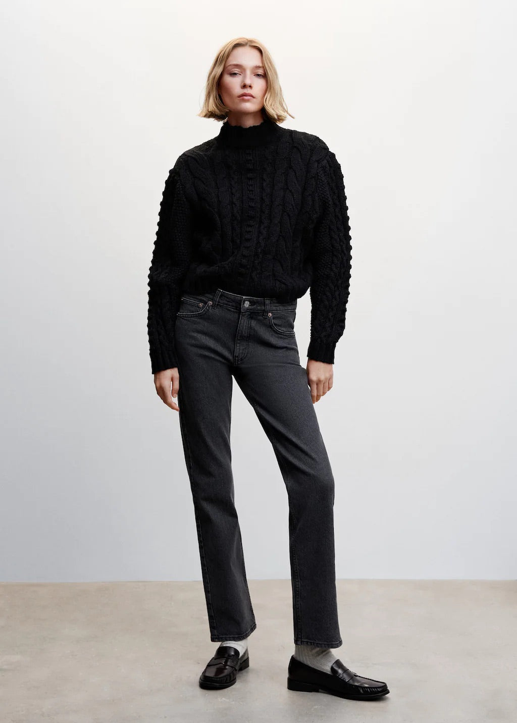 Medium comfort straight jeans