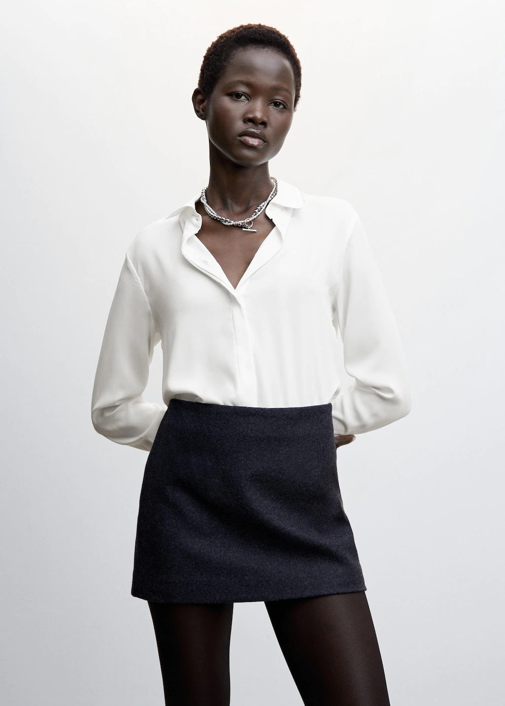 Buttoned flowy shirt